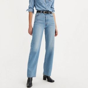 Levi’s ribcage straight ankle women’s jeans 29. Levi’s ribcage jeans light wash.